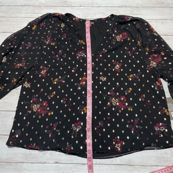 Vince Camuto Women’s Metallic Floral Print top Blouse L wear to work ruffle - Picture 7 of 7